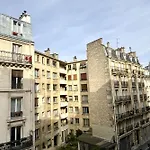 Charming Cocoon In Montmartre